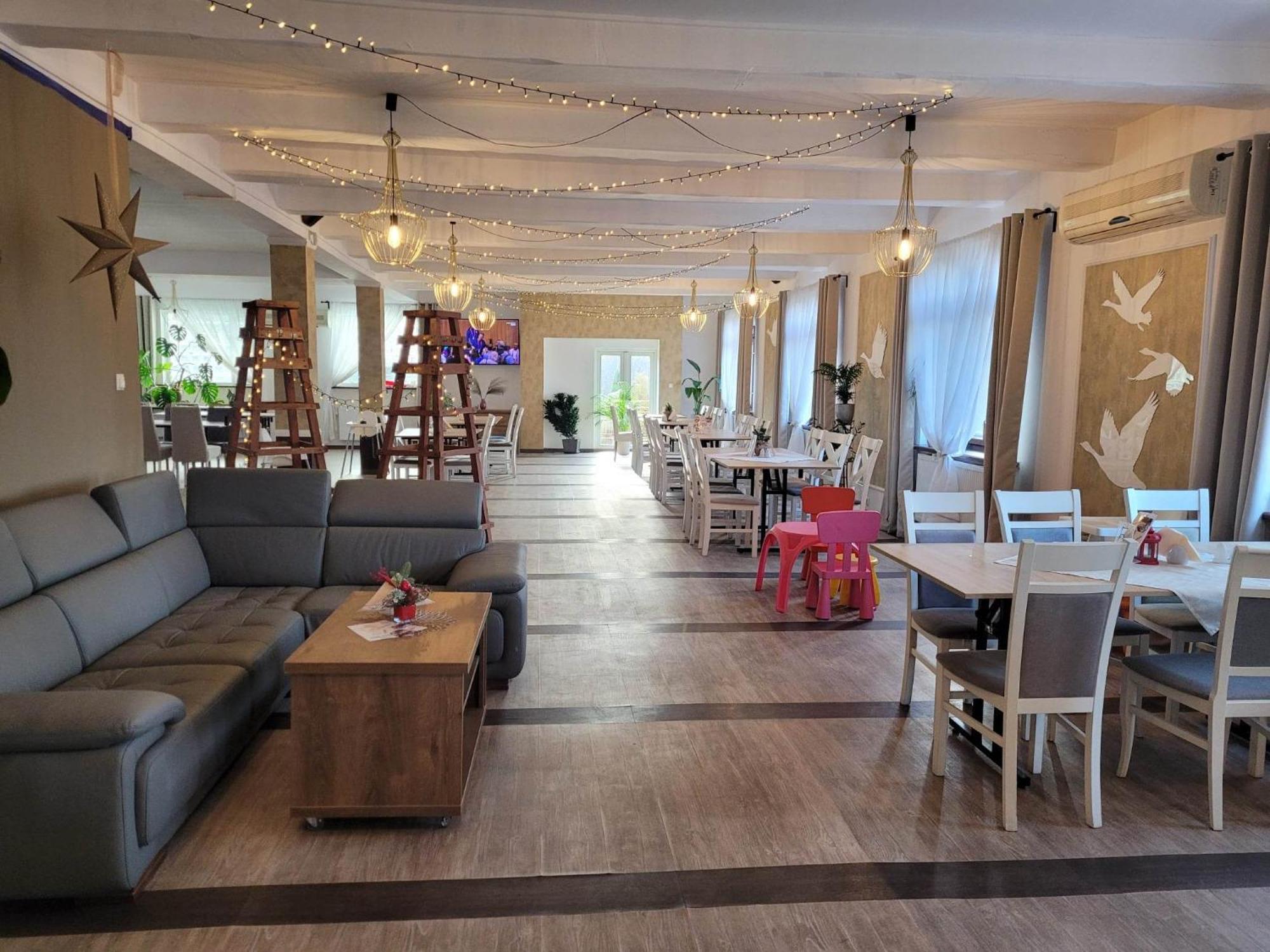Zlote Pioro Bed & Breakfast Nisko Ngoại thất bức ảnh
