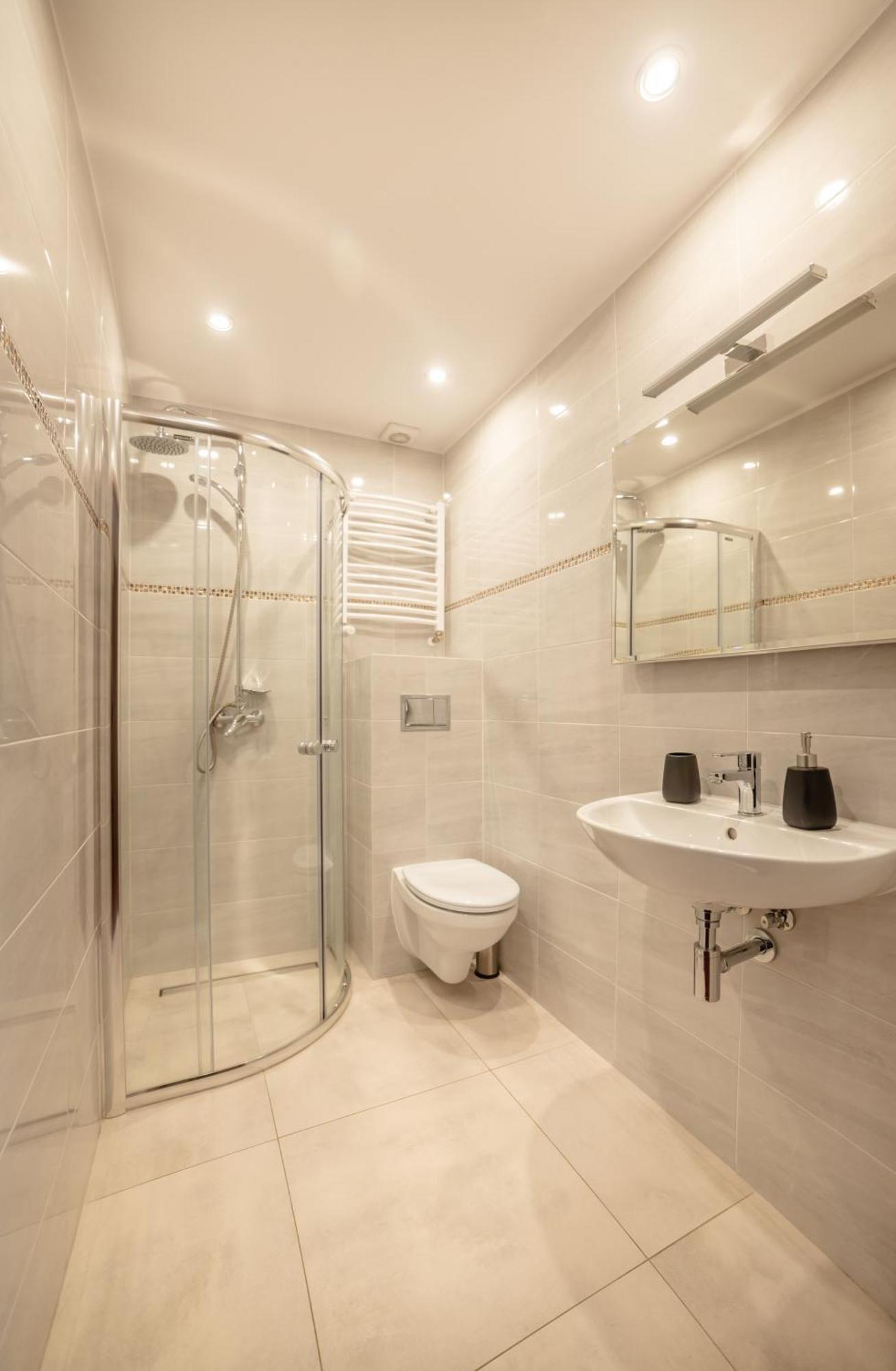 Zlote Pioro Bed & Breakfast Nisko Ngoại thất bức ảnh